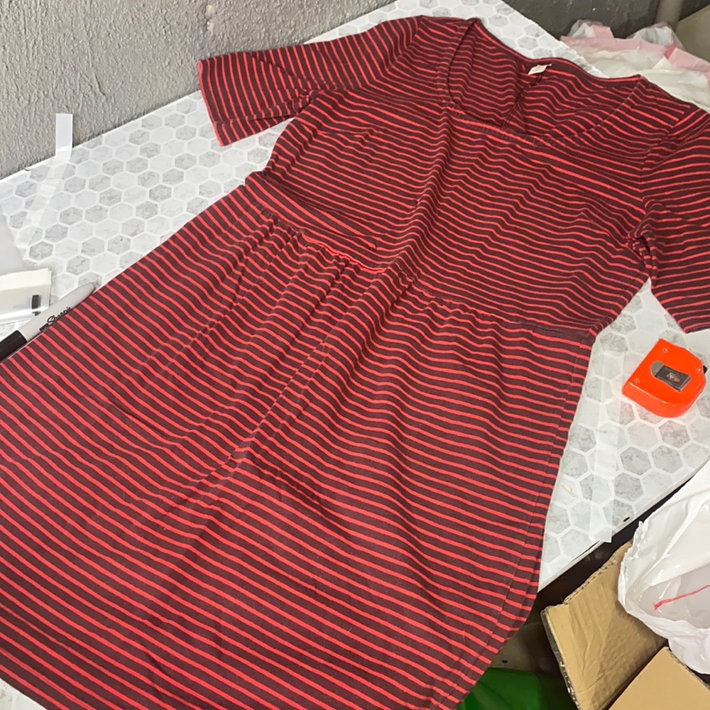 Old Navy XL Red Pink Striped Short Sleeve Dress